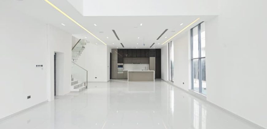 A Bright, Brilliant & Beguiling Luxury Home in Ikoyi Lagos for sale