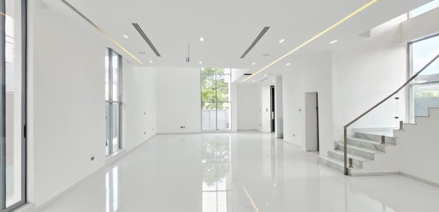 A Bright, Brilliant & Beguiling Luxury Home in Ikoyi Lagos for sale