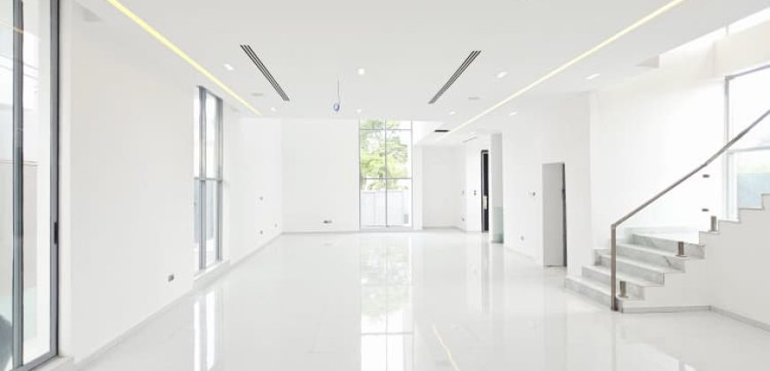 A Bright, Brilliant & Beguiling Luxury Home in Ikoyi Lagos for sale