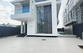 A Bright, Brilliant & Beguiling Luxury Home in Ikoyi Lagos for sale