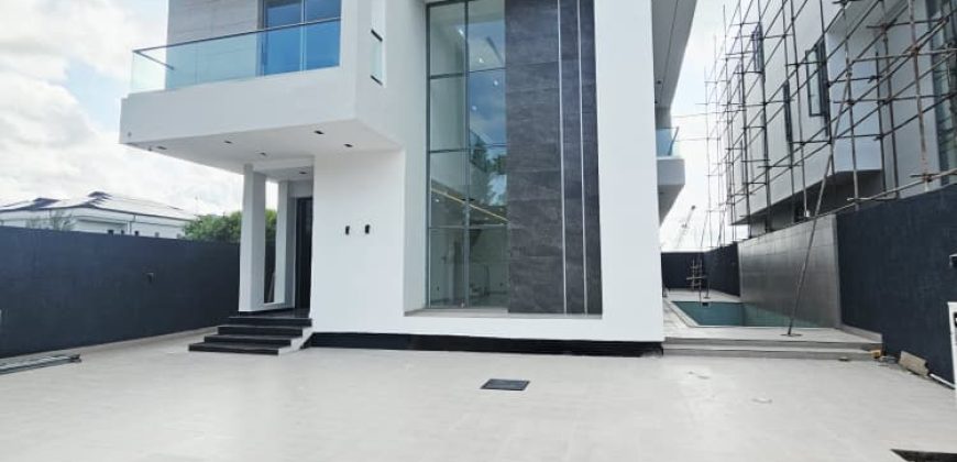 A Bright, Brilliant & Beguiling Luxury Home in Ikoyi Lagos for sale