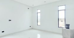 Massive 5 Bedroom Luxury Home For Sale at Lekki Phase 1 Lagos