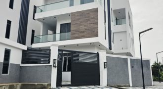 Massive 5 Bedroom Luxury Home For Sale at Lekki Phase 1 Lagos