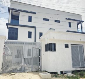Modern 4 Bedroom Home with BQ for sale at Lekki Phase 1 Lagos