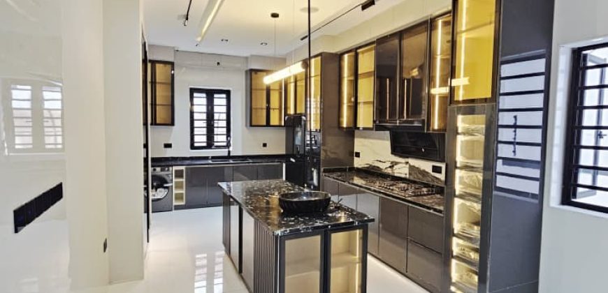 Stunning Modern 5 Bedroom for sale in Ikate Lekki Lagos