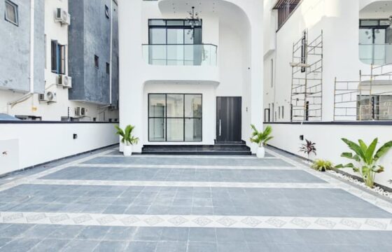 Stunning Modern 5 Bedroom for sale in Ikate Lekki Lagos