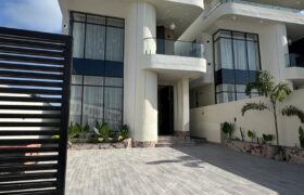 Stunning 5 Bedroom Detached Duplex with Swimming pool for sale