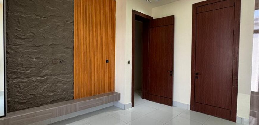 Stunning 5 Bedroom Detached Duplex with Swimming pool for sale