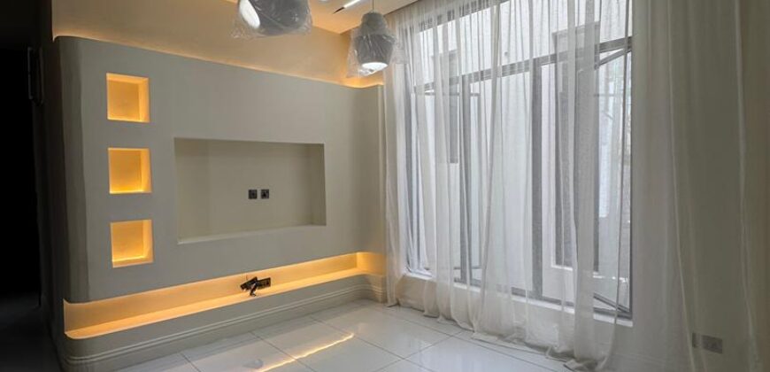 Stunning 5 Bedroom Detached Duplex with Swimming pool for sale