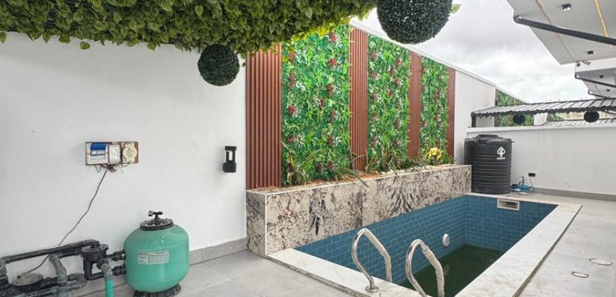 Stunning 5 Bedroom Detached Duplex with swimming pool