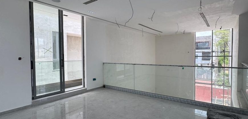 ULTRA-LUXURY 5-BEDROOM DUPLEX WITH ELEVATOR FOR SALE IN IKOYI, LAGOS