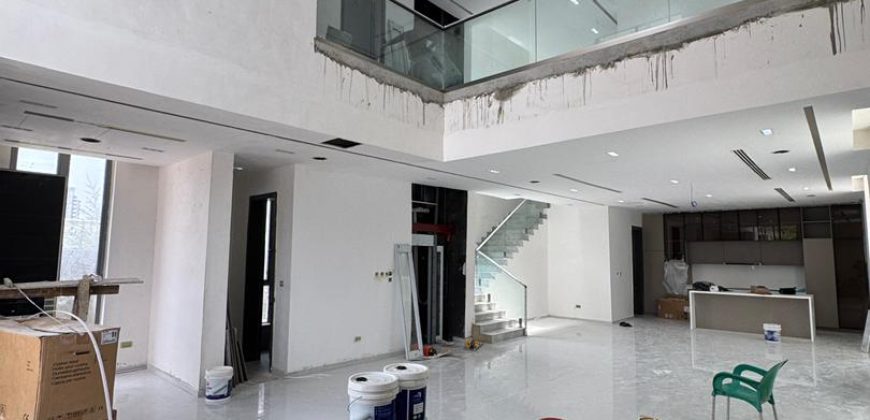 ULTRA-LUXURY 5-BEDROOM DUPLEX WITH ELEVATOR FOR SALE IN IKOYI, LAGOS