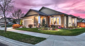 Villa In 210 S Manlius St, Fayetteville
