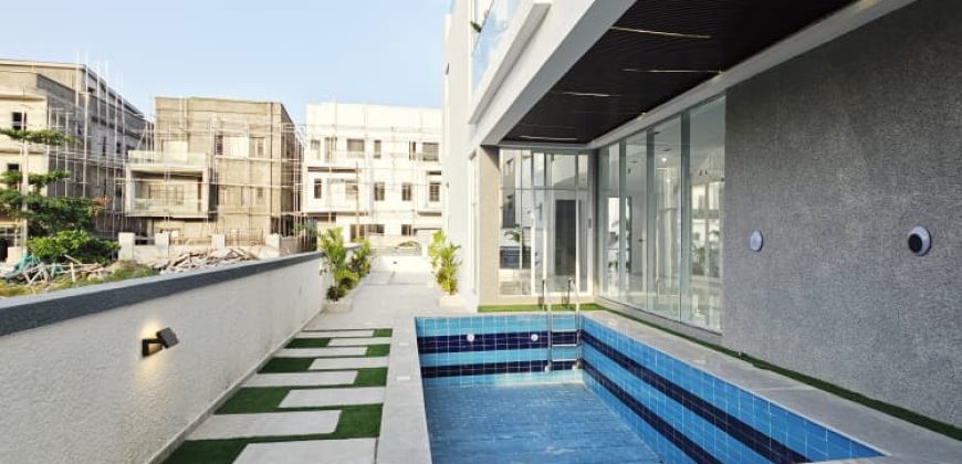 Modern 5 Bedroom Luxury Home With Water Views  For Sale