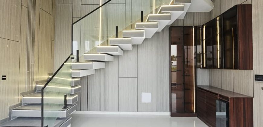 Modern 5 Bedroom Luxury Home With Water Views  For Sale