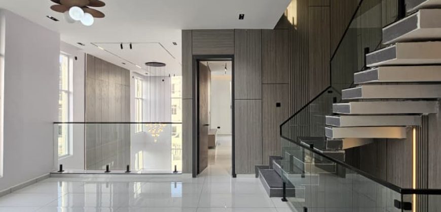 Modern 5 Bedroom Luxury Home With Water Views  For Sale